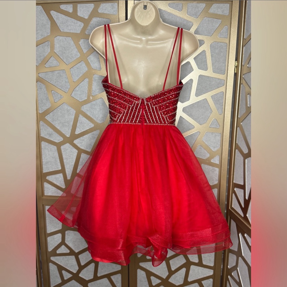 *LUCCI LU RED DRESS SIZE 2 - Picture 4 of 17